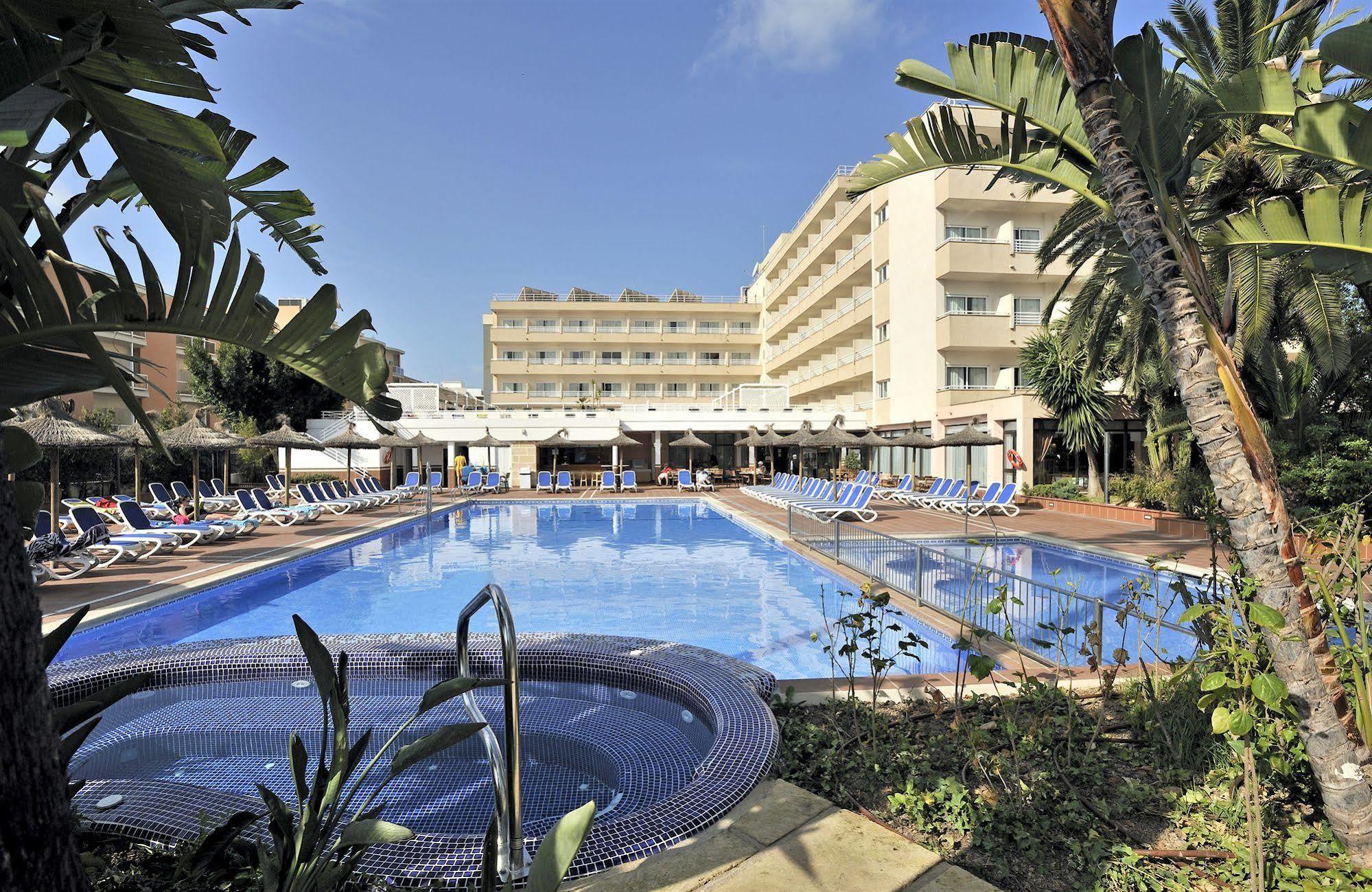 Globales Santa Ponsa Park Hotel Exterior photo